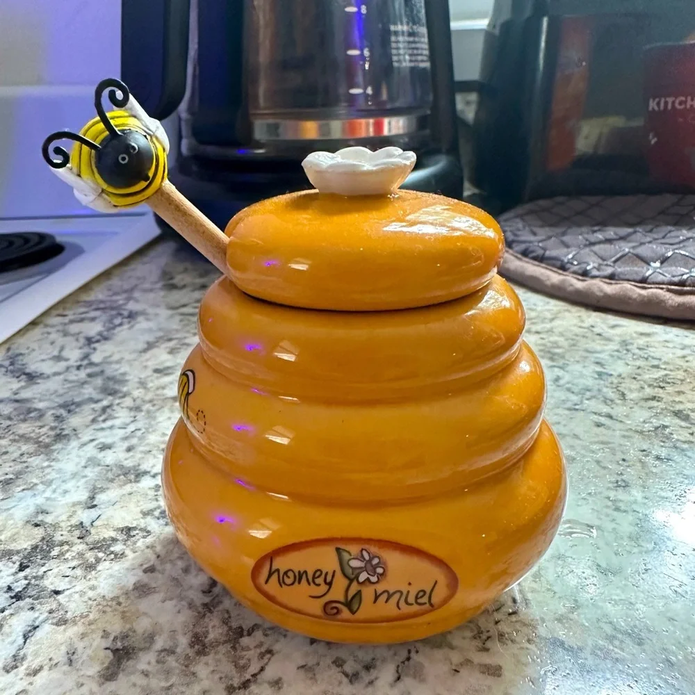 Mini honey pot and dipper NWOT